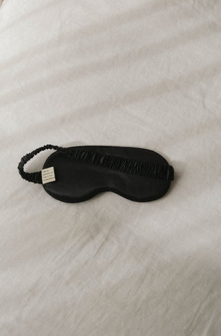 kohl silk eye mask
