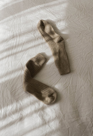 oat sleep socks