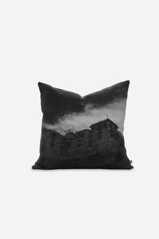 petit coussin gris fort